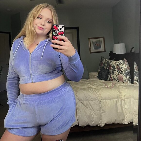 Lilac Purple Velour Set - Picture 1 of 3